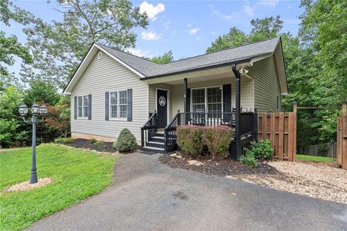 92 Cedar Springs Ln, Dahlonega, GA, 30533-7801 | Card Image