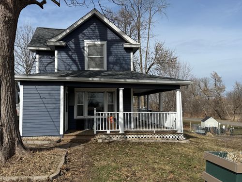 352 4th St N, Brownton, MN, 55312-9410 | Card Image