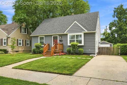 310 N Edgeworth Ave, Royal Oak, MI, 48067-2366 | Card Image