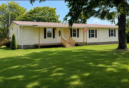 3231 E Stinson Rd, LaFayette, TN, 37083-4633 | Card Image