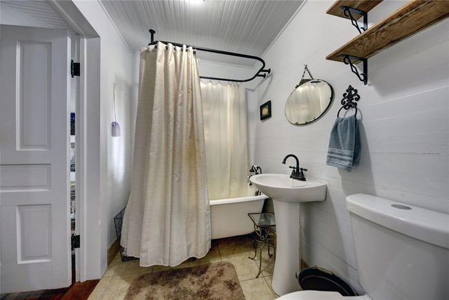 395 Centennial St, House other with 2 bedrooms, 2 bathrooms and null parking in Carmine TX | Image 14