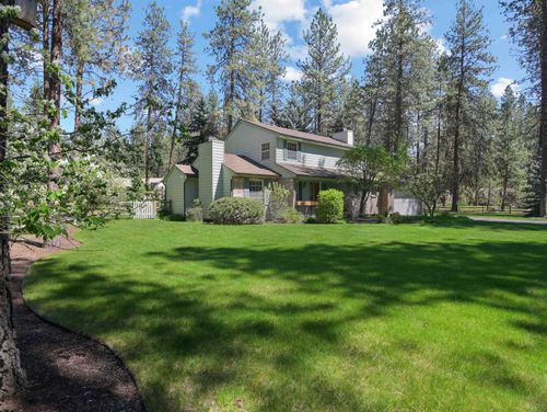 3611 E Pine Needle Ave, Colbert, WA, 99005-9663 | Card Image