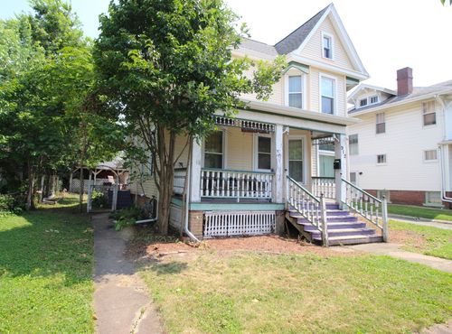 912 S Madison St, Bloomington, IL, 61701-6647 | Card Image