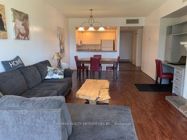 2 - 3111 Grandview Forest Hill Dr, Condo with 1 bedrooms, 1 bathrooms and null parking in Huntsville ON | Image 4