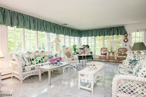 81 Old Cow Pasture Ln, Kinnelon, NJ, 07405-2413 | Card Image
