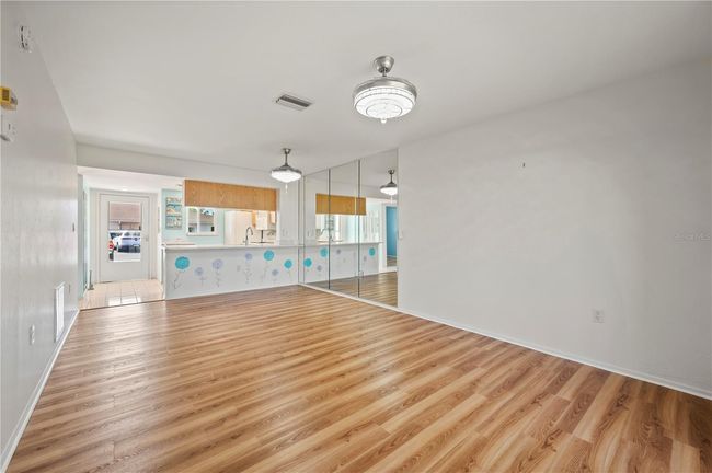 APT-1902 - 12538 Sw Kingsway Cir, Condo with 2 bedrooms, 2 bathrooms and null parking in LAKE SUZY FL | Image 10