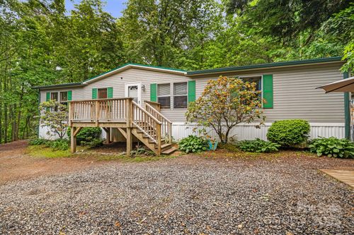 15 Robin Ln, Asheville, NC, 28806-3947 | Card Image
