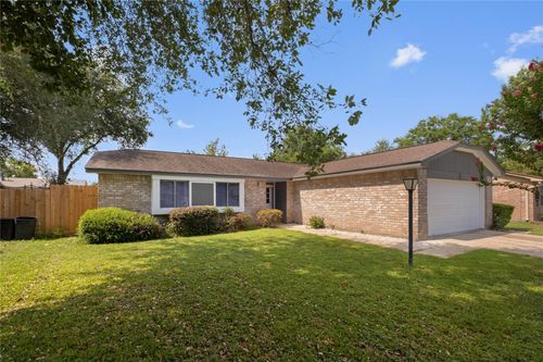 1911 Delphi Ln, Houston, TX, 77067-2105 | Card Image