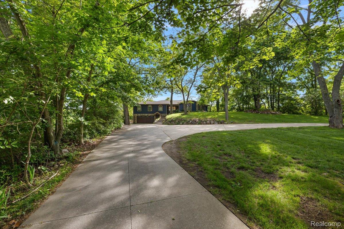 Residential in Tyrone Township 4