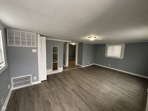 2912 Collier St, Indianapolis, IN, 46241-5904 | Card Image