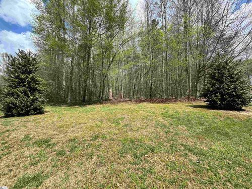 101 Autumn Leaves Way, Marietta, SC, 29661 | Card Image
