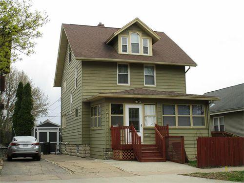 317 Hammond Avenue, Waterloo, IA, 50702 | Card Image