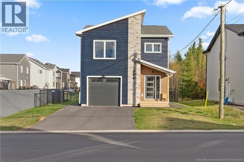 292 Falcon Dr, Moncton, NB, E1G6J5 | Card Image