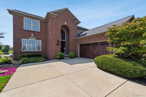 27861 S Mockingbird Dr, Flat Rock, MI, 48134-4701 | Card Image