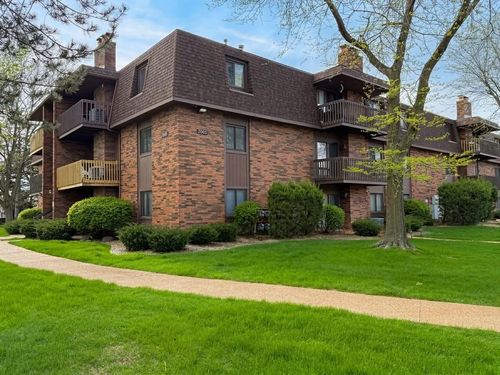 207-2003 45th Court, Highland, IN, 46322 | Card Image