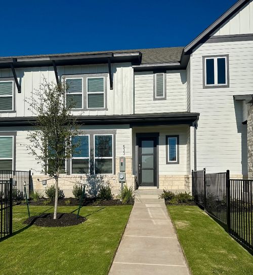 533 Emory Crossing Blvd, Hutto, TX, 78634-2703 | Card Image