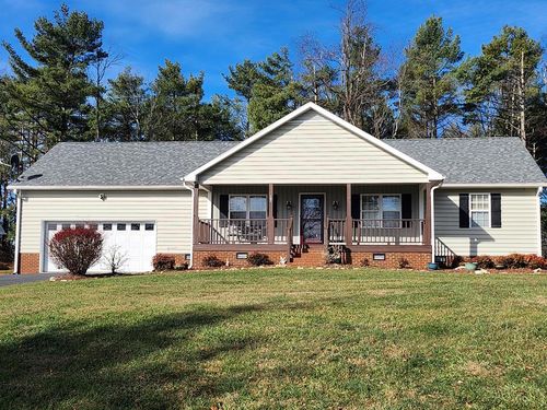 101 Chateau Ln, Fancy Gap, VA, 24328-2743 | Card Image