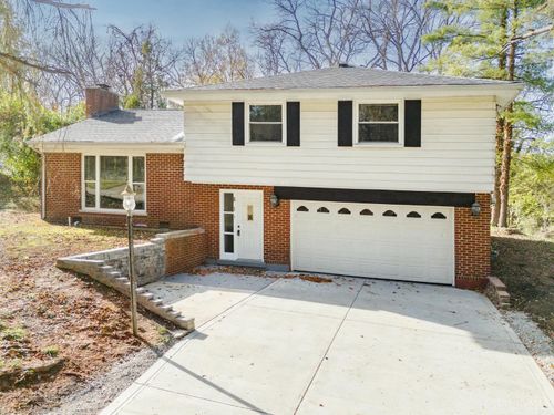 881 Asbury Rd, Anderson, OH, 45255-4552 | Card Image