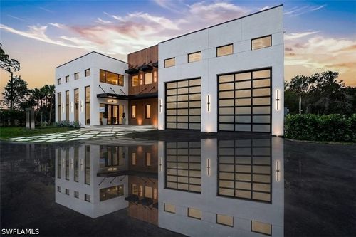 27100 Imperial Pkwy, BONITA SPRINGS, FL, 34135-6880 | Card Image