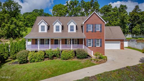 702 Glen Oaks Pl, Johnson City, TN, 37615-3968 | Card Image
