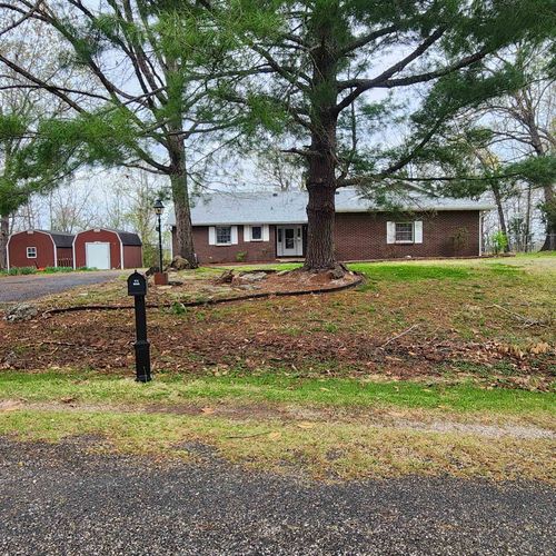2503 Crescent Dr, Horseshoe Bend, AR, 72512-5575 | Card Image