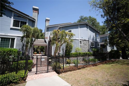 3-23169 Mulholland Dr, Woodland Hills, CA, 91364-3742 | Card Image