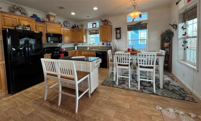 2021 Vista Dr, House other with 2 bedrooms, 2 bathrooms and 3 parking in Crystal Beach TX | Image 18