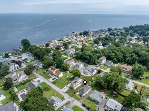 24 Sea Crest Ave, Niantic, CT, 06357-3808 | Card Image