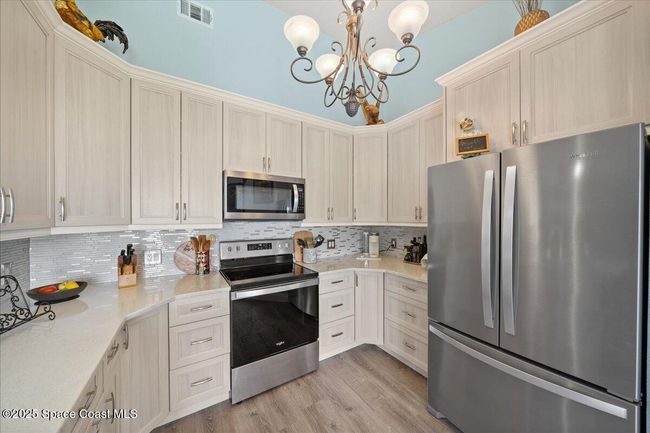 201 - 7330 N Highway 1, Condo with 3 bedrooms, 2 bathrooms and null parking in Cocoa FL | Image 6