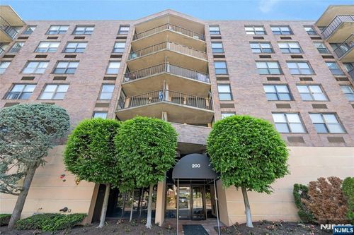 200 Division St, Cliffside Park, NJ, 07010-2328 | Card Image