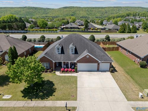 7006 Freedom Park Cir, Owens Cross Roads, AL, 35763-9198 | Card Image