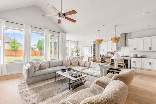 438 Premier Park Loop, Dripping Springs, TX, 78620-2058 | Card Image