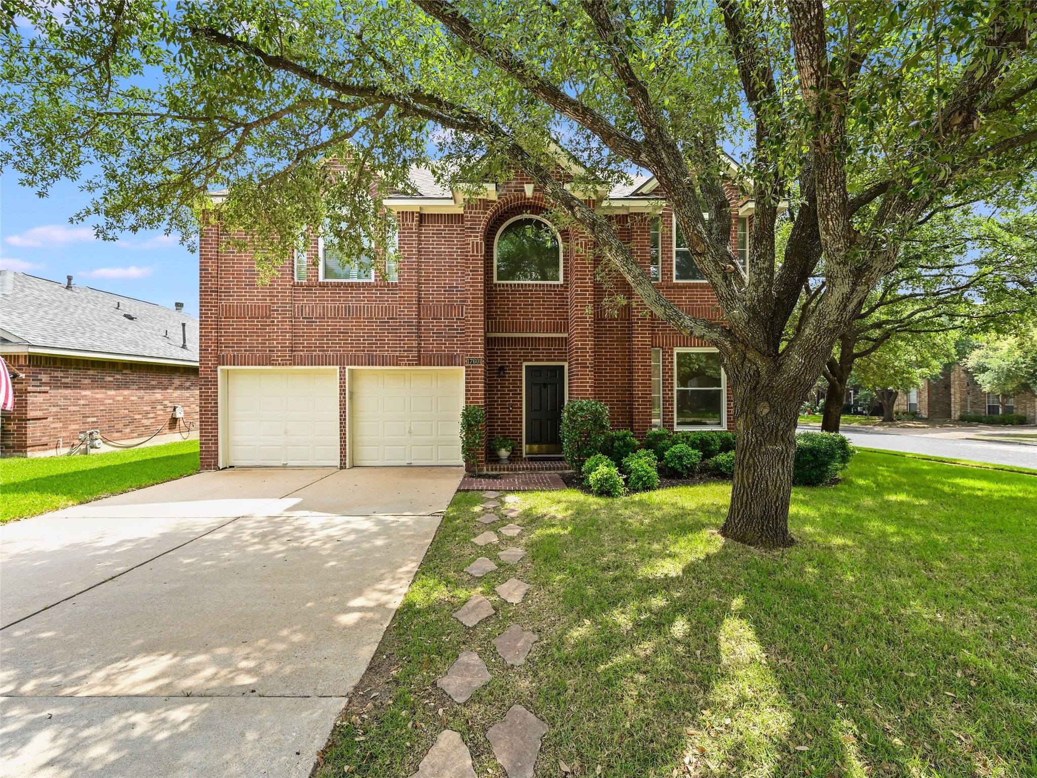 Lake Pines Dr, Round Rock, TX 78681