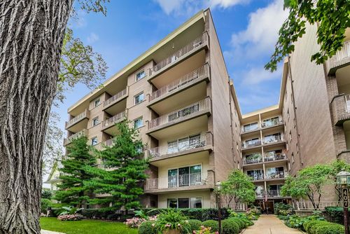 apt-6d-411 Ashland Ave, River Forest, IL, 60305-1855 | Card Image