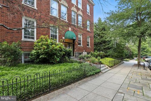apt-16-3039 Macomb St Nw, WASHINGTON, DC, 20008-3320 | Card Image
