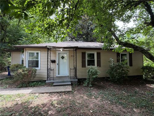 3631 Yale Avenue, Winston-Salem, NC, 27107 | Card Image