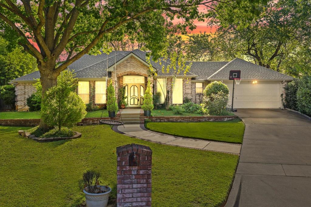 Kee Brook Dr, Arlington, TX 76017