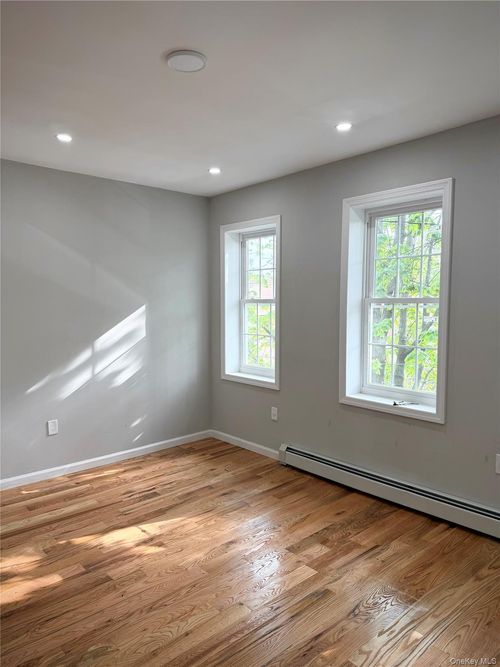791 Logan St, Brooklyn, NY, 11208-6025 | Card Image