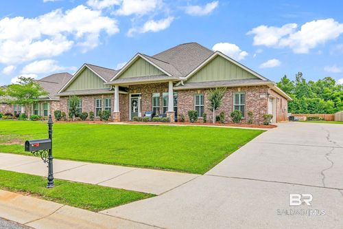 323 Wakefield Ave, Fairhope, AL, 36532-7400 | Card Image