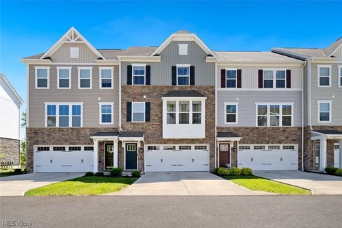 1423 Chateau Place, Avon, OH, 44011 | Card Image