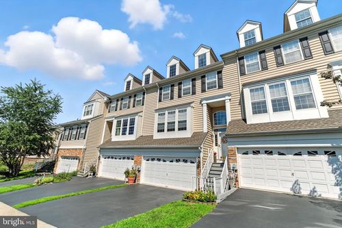 205 N Azalea Ct, Glen Mills, PA, 19342-1046 | Card Image