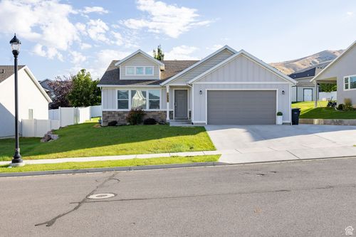 1091 480, Smithfield, UT, 84335-4100 | Card Image