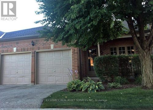 7-205 N Centre Rd, London, ON, N5X4E2 | Card Image