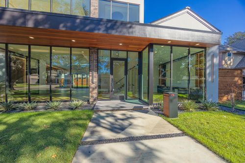 5723 Meletio Ln, Dallas, TX, 75230-2105 | Card Image