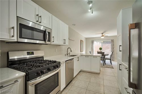 10142 Tree Creek Ct, Las Vegas, NV, 89183-4239 | Card Image