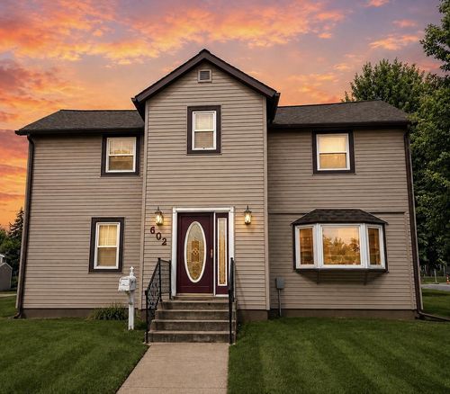 602 Mansion St, Mauston, WI, 53948-1703 | Card Image