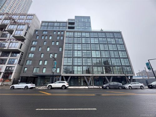 1006-2218 Jackson Ave, Long Island City, NY, 11101-4946 | Card Image
