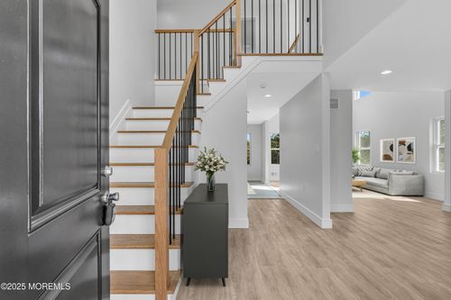 169 Grand Central Pkwy, Bayville, NJ, 08721-2711 | Card Image