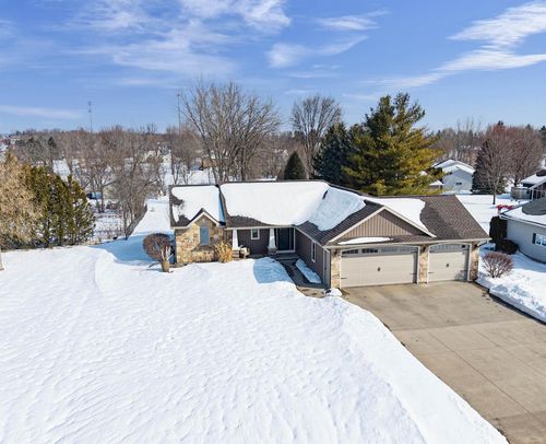 W6860 Sunnyvale Lane, Greenville, WI, 54942 | Card Image