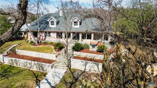 425 River Springs Dr, Seguin, TX, 78155-0146 | Card Image